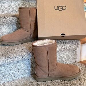 Ugg women’s classic short ll boots